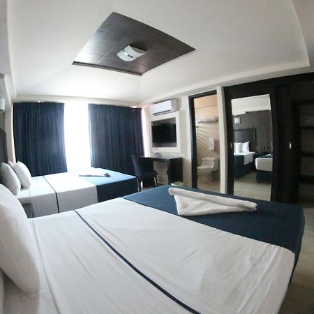 Hotel Portonovo Plaza Malecon Puerto Vallarta Eksteriør billede