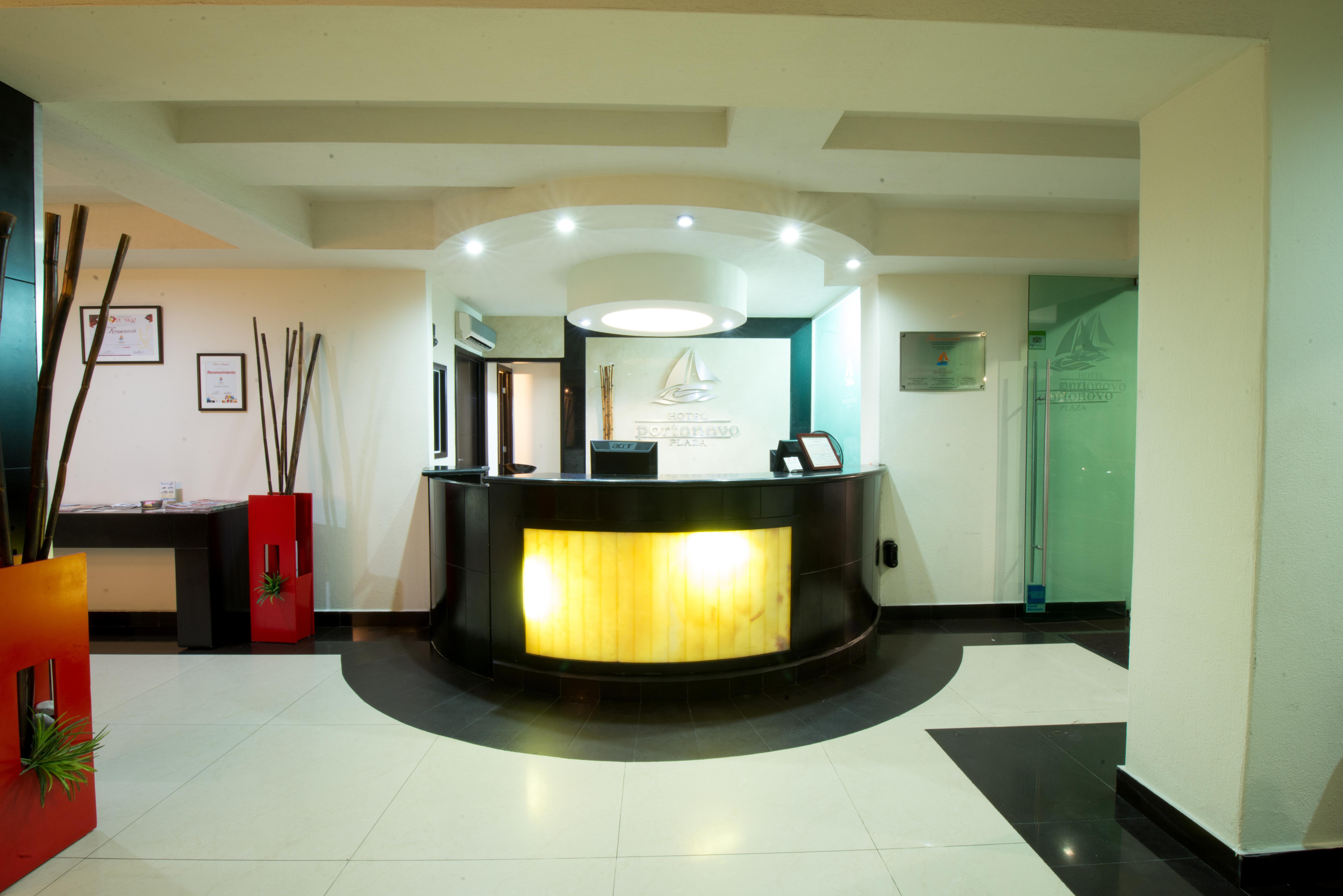 Hotel Portonovo Plaza Malecon Puerto Vallarta Eksteriør billede